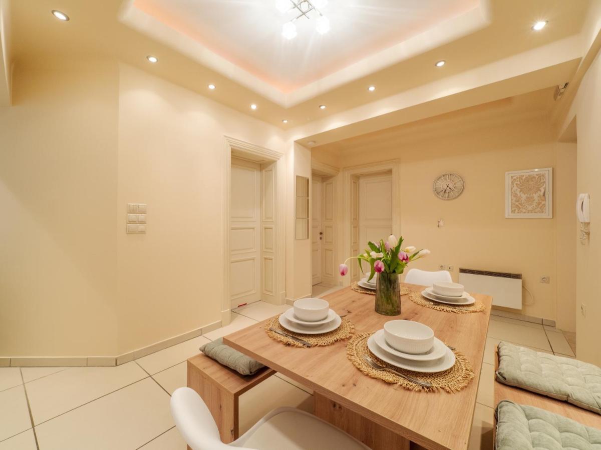 Aura Elegant Apartment Near Garitsa Bay Analipsis  Exterior photo