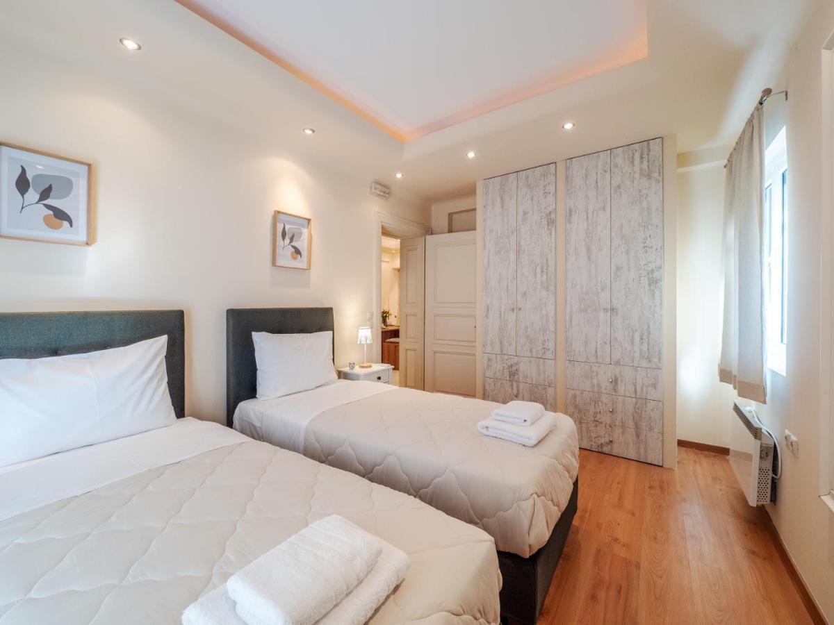 Aura Elegant Apartment Near Garitsa Bay Analipsis  Exterior photo